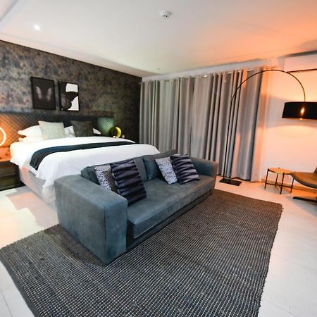 Serurubele Boutique Hotel Bosbokrand Bagian luar foto