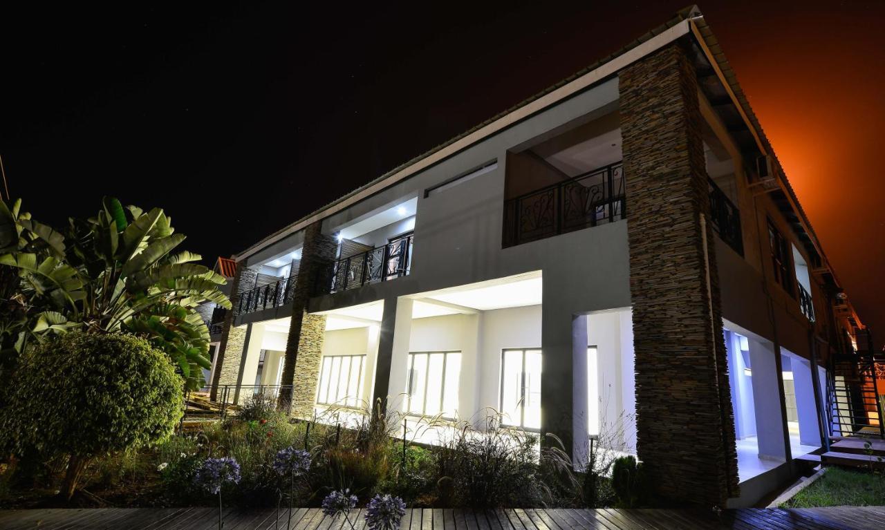Serurubele Boutique Hotel Bosbokrand Bagian luar foto