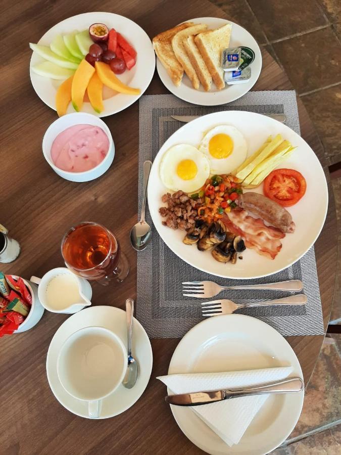 Serurubele Boutique Hotel Bosbokrand Bagian luar foto